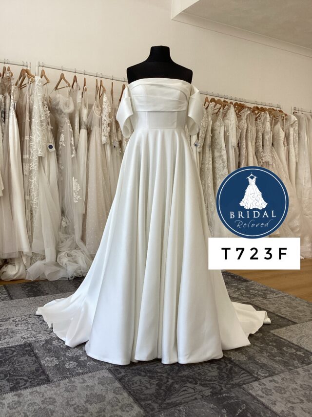 Freda Bennett | Wedding Dress | A Line | T723F