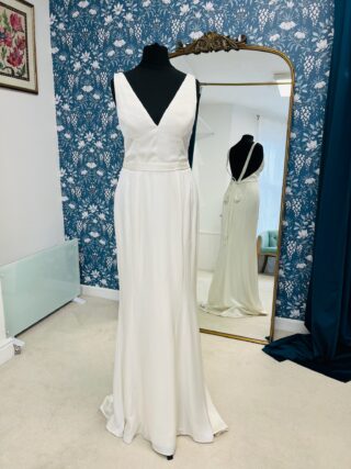 Catherine Deane | Wedding Dress | Fit To Flare | CF322B