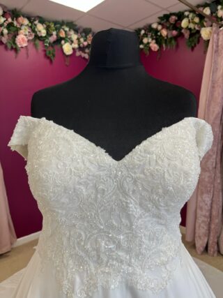 Essense of Australia | Wedding Dress | A Line | FLB174