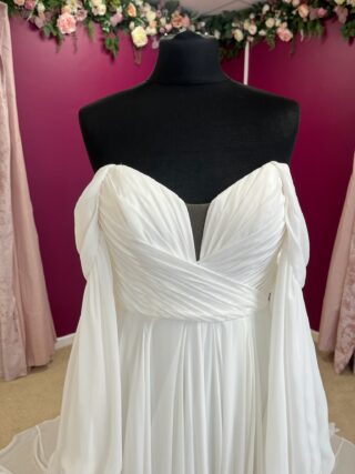 Essense of Australia | Wedding Dress | A Line | FLB166