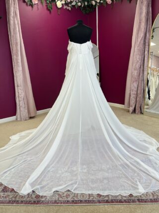 Essense of Australia | Wedding Dress | A Line | FLB166