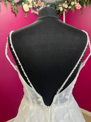 Essense of Australia | Wedding Dress | A Line | FLB168