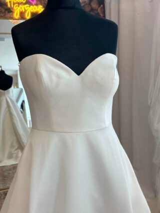 Freda Bennet | Wedding Dress | A Line | WN1078D