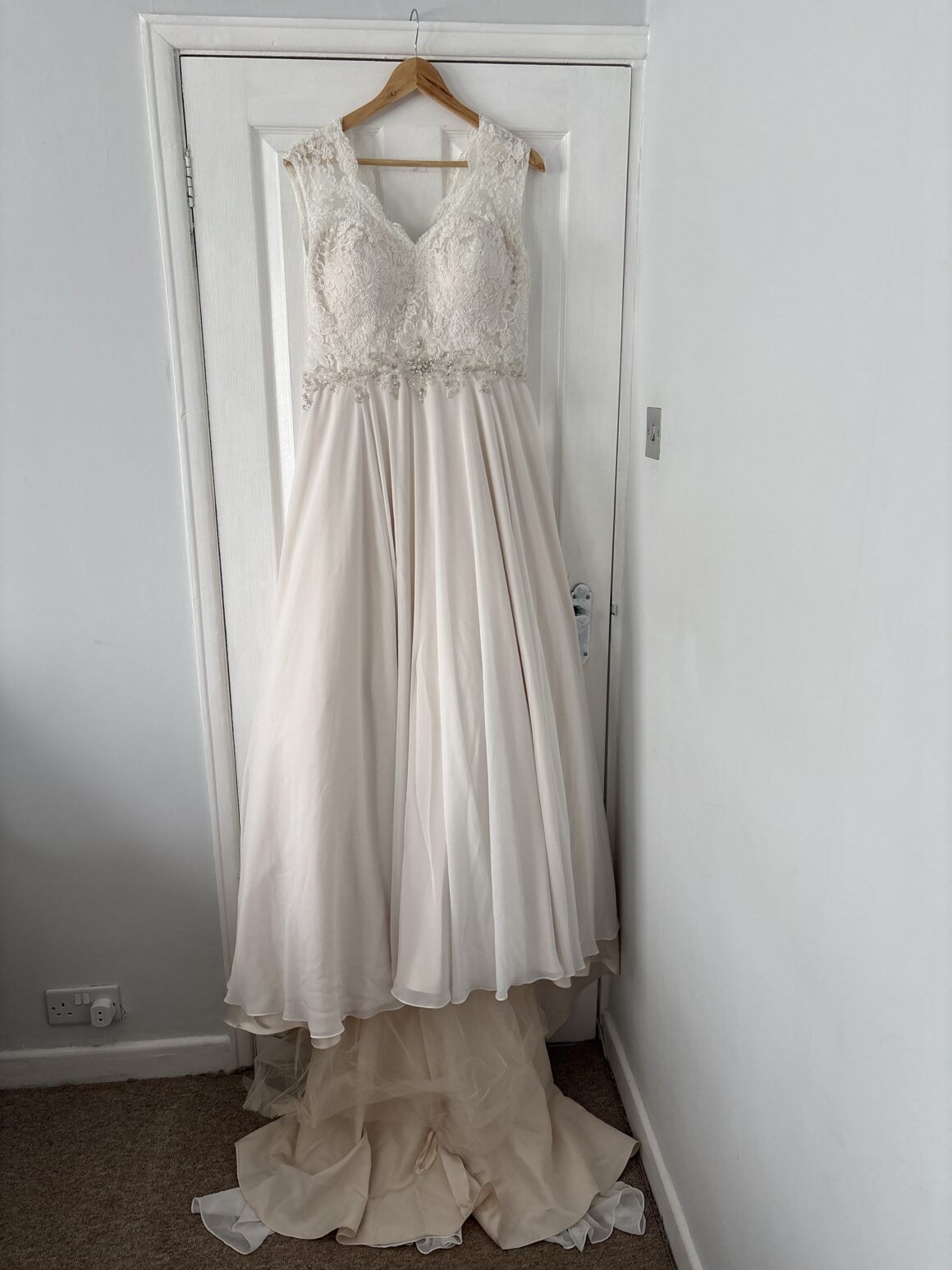 Unknown Designer | Wedding dress | Aline | C10109