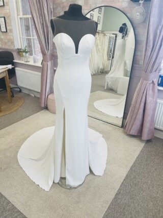 Elysee | Wedding Dress | Fit To Flare | D1863K