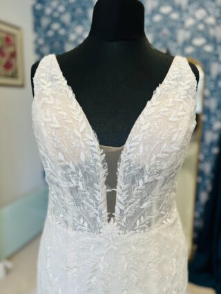 Romantica | Wedding Dress | Fit To Flare | CF335B