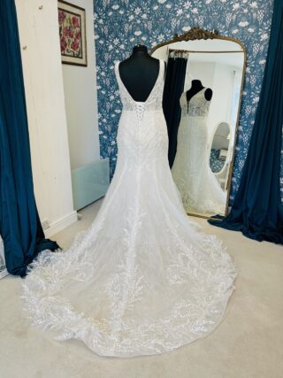 Romantica | Wedding Dress | Fit To Flare | CF335B