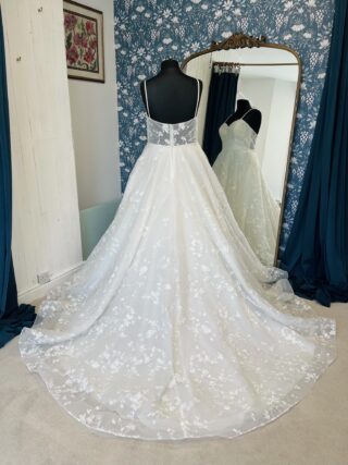 Romantica | Wedding Dress | A Line | CF340B
