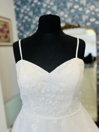 Romantica | Wedding Dress | A Line | CF340B