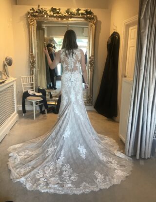 Stella York | Wedding dress | Fit to Flare | C10124