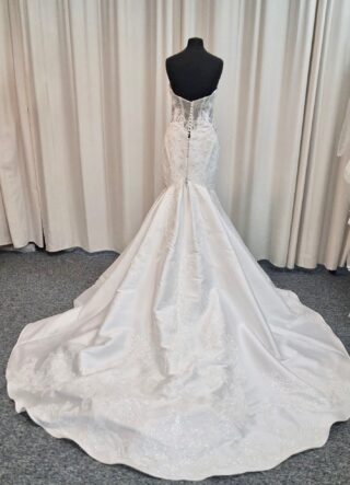 Elysee | Wedding Dress | Fishtail | N389E