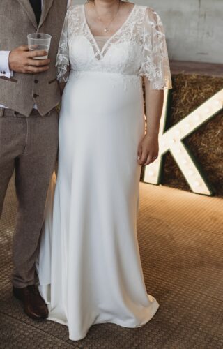 Unknown Designer | Wedding dress | Fit to Flare | C10228