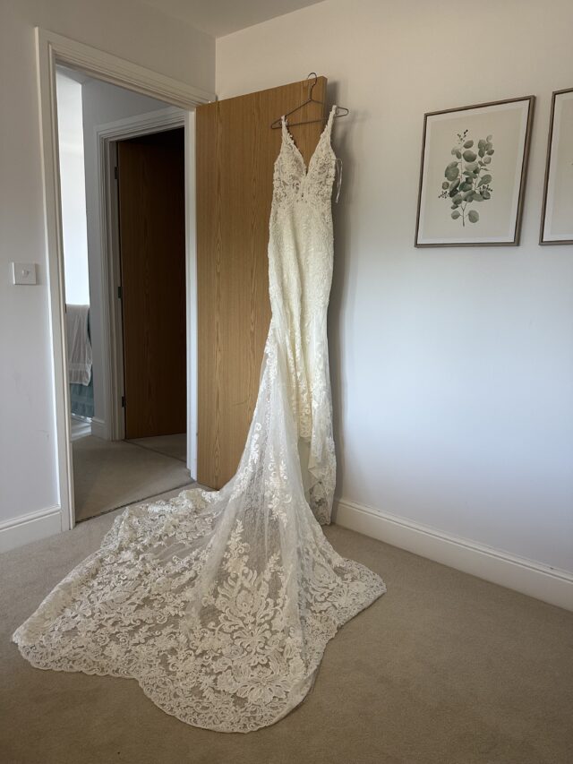 Martina Liana | Wedding dress | Fit to Flare | C10252