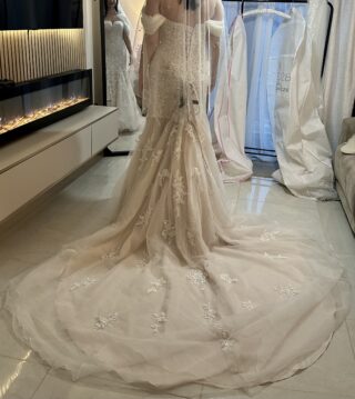 Essense of Australia  Wedding dress | Fit to Flare | C10201