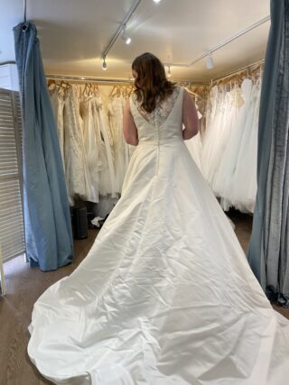 Pure Bridal | Wedding dress | Aline | C10212