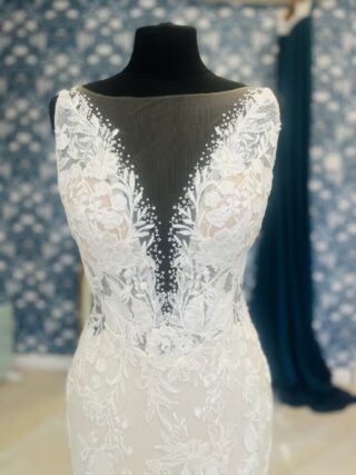 Enzoani | Wedding Dress | Fit To Flare | CF343