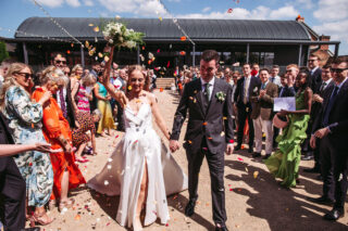 Suzanne Neville | Wedding dress | Aline | C10206