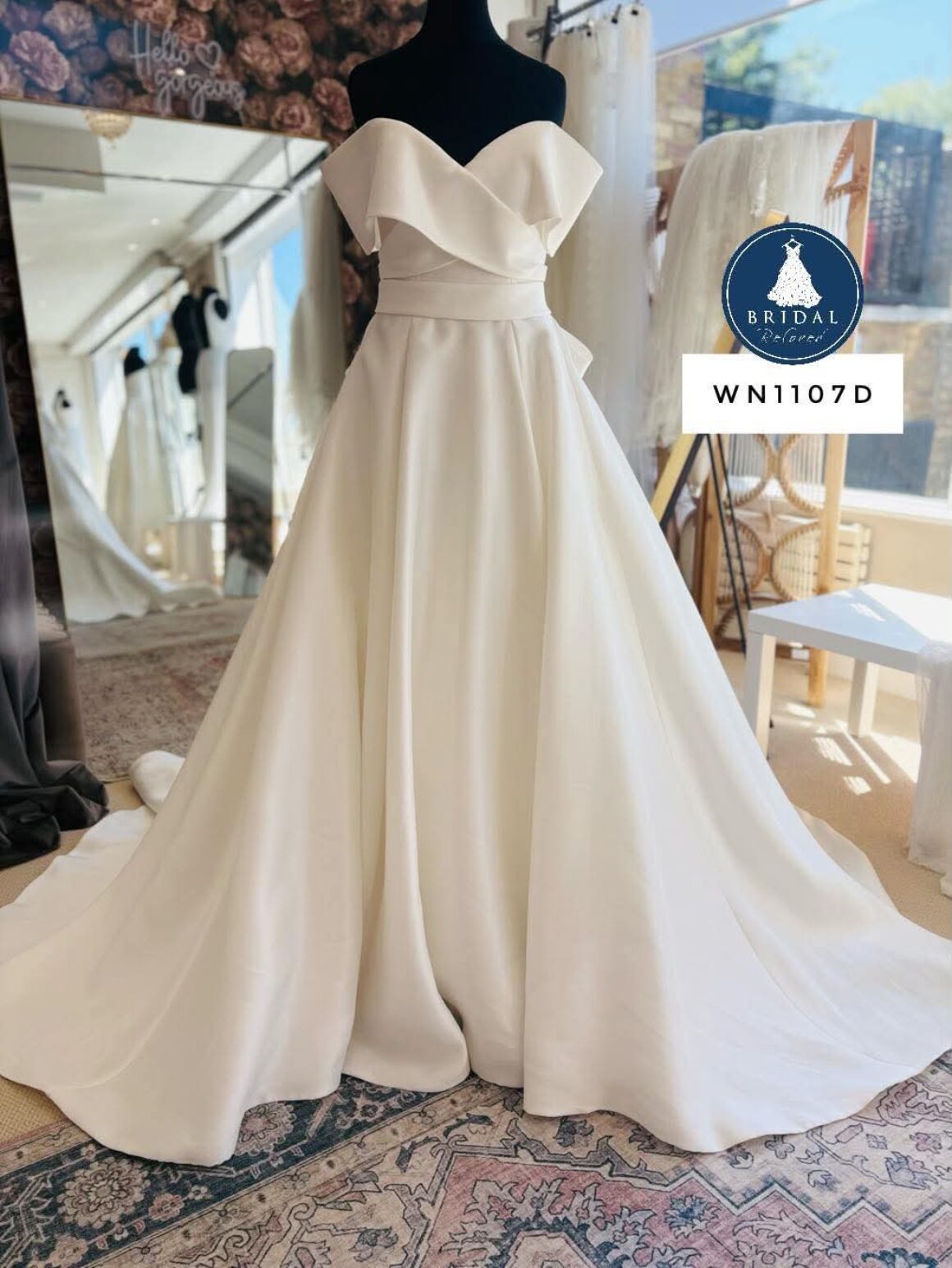 Alan Hannah | Wedding Dress | A Line | WN1107D