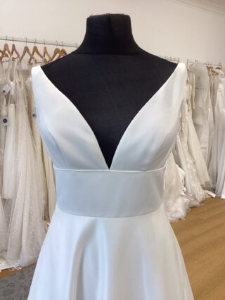 Romantica | Wedding Dress | A Line | T731F