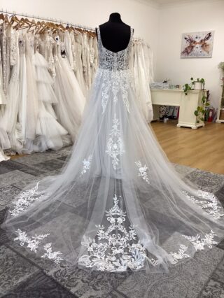 Etoile | Wedding Dress | A Line | T737F