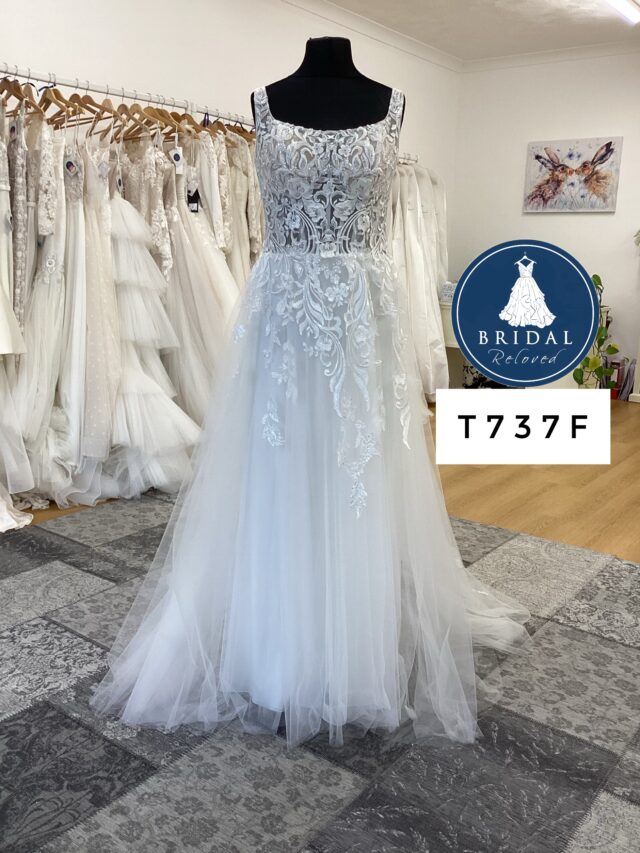 Etoile | Wedding Dress | A Line | T737F