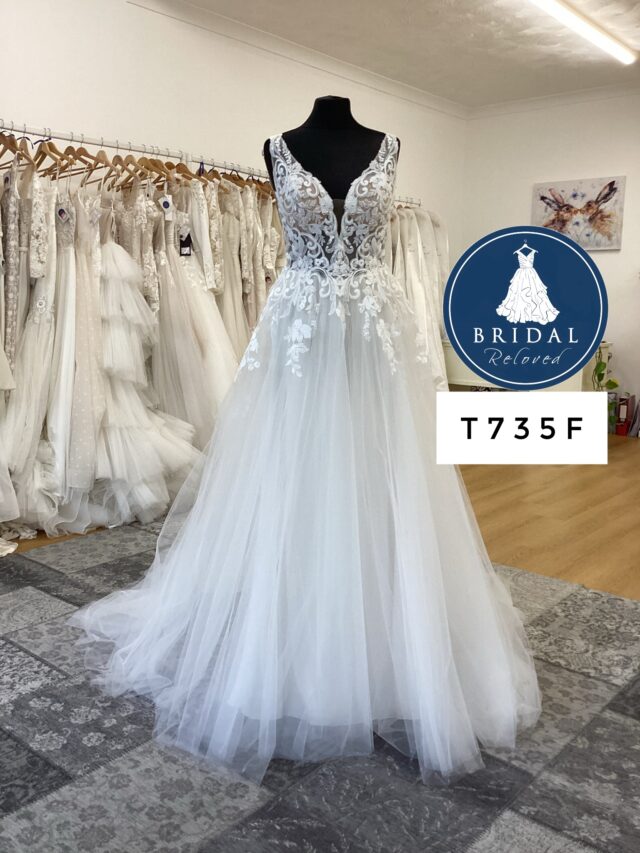 Etoile | Wedding Dress | A Line | T735F