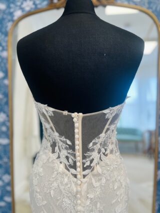Enzoani | Wedding Dress | Fit To Flare | CF361