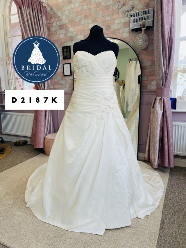 Phil Collins | Wedding Dress | Drop Waist | D2187K