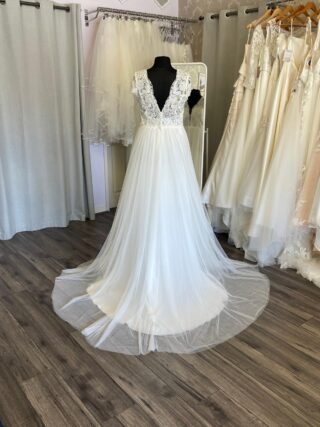 Bianco Evento | Wedding Dress | A Line | C444JL