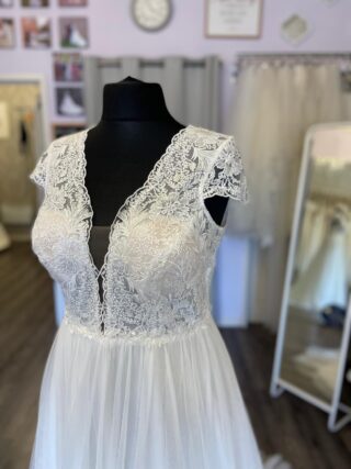 Bianco Evento | Wedding Dress | A Line | C444JL