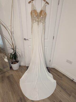 Enzoani | Wedding Dress | Fit To Flare | C10380