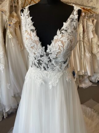 Beautiful Bridal | Wedding Dress | A Line | B453M