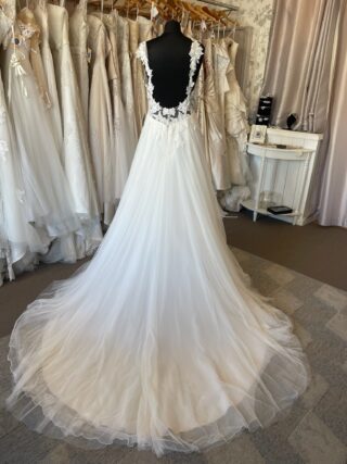 Beautiful Bridal | Wedding Dress | A Line | B453M