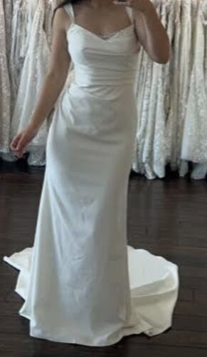 Essense of Australia | Wedding Dress | Fit To Flare | C10373