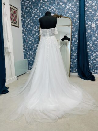 Adrianna Alier | Wedding Dress | A Line | CF366B